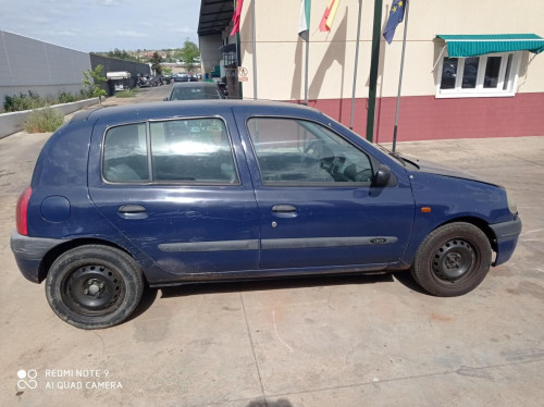 Renault Clio II Fase I (B/CB0)(1998->) — автомобиль-донор на запчасти 