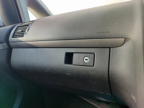  VOLKSWAGEN TOURAN (1T2) 