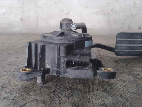 PEDAL ACELERADOR 