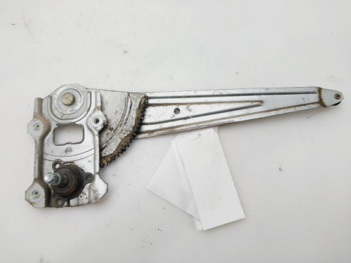 ELEVALUNAS TRASERO DERECHO Toyota YARIS (NCP1/NLP1/SCP1) 