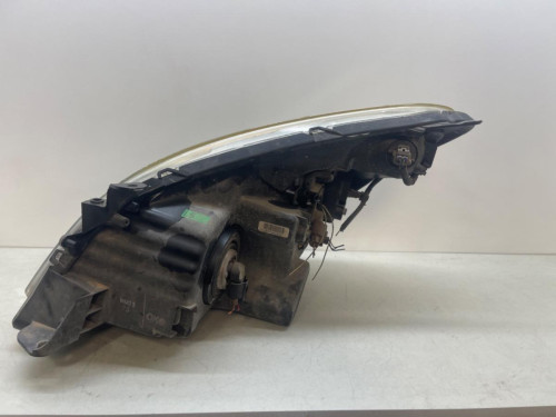 FARO DERECHO Toyota COROLLA VERSO (R1) 