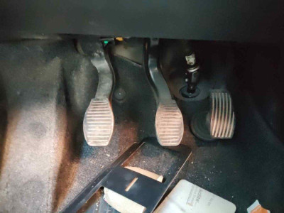 PEDAL ACELERADOR