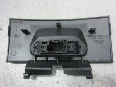 INTERRUPTOR, FORD, FIESTA (CNN)