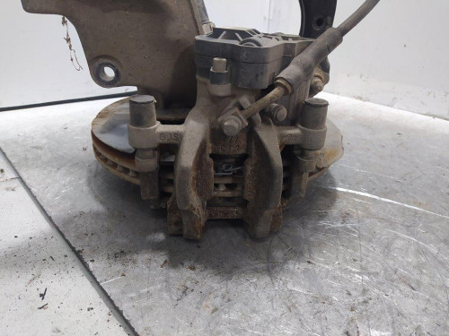 PINZA DE FRENO TRASERA IZQUIERDA VOLKSWAGEN TIGUAN (AD1) 