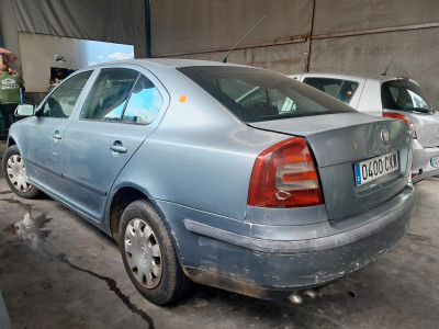 SKODA OCTAVIA BERLINA (1Z3)