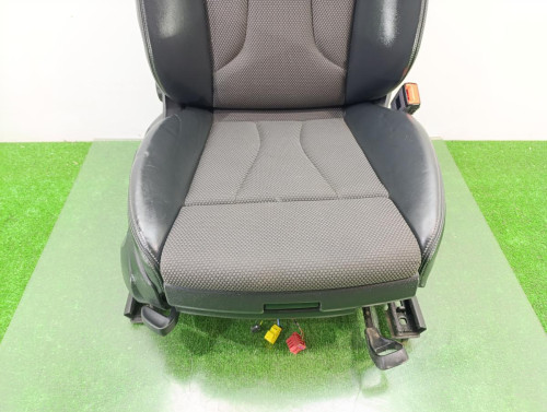 ASIENTO DELANTERO DERECHO Audi A3 (8VK) 