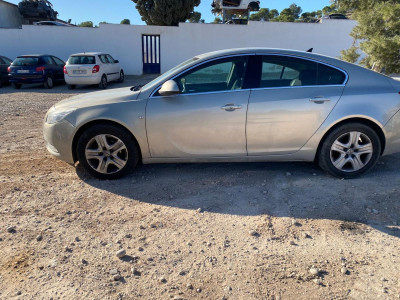 OPEL INSIGNIA BERLINA