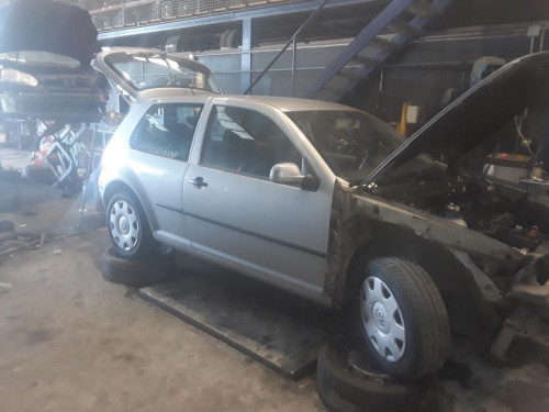 VOLKSWAGEN GOLF IV BERLINA (1J1)(10.1997) — автомобиль-донор на запчасти 