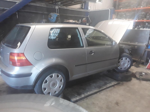 VOLKSWAGEN GOLF IV BERLINA (1J1)(10.1997) — автомобиль-донор на запчасти 