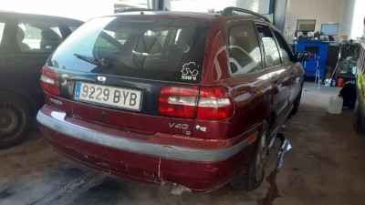 VOLVO V40 FAMILIAR