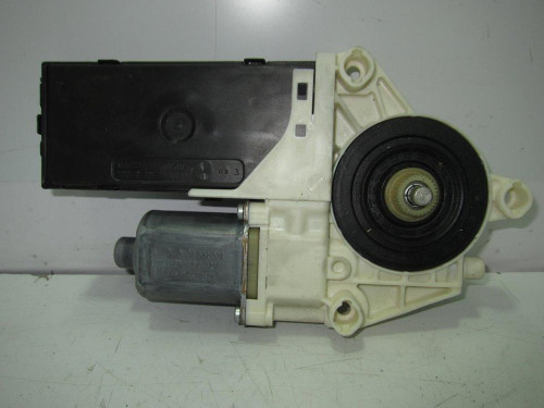  MOTOR ELEVALUNAS DELANTERO DERECHO Renault LAGUNA III BERLINA 