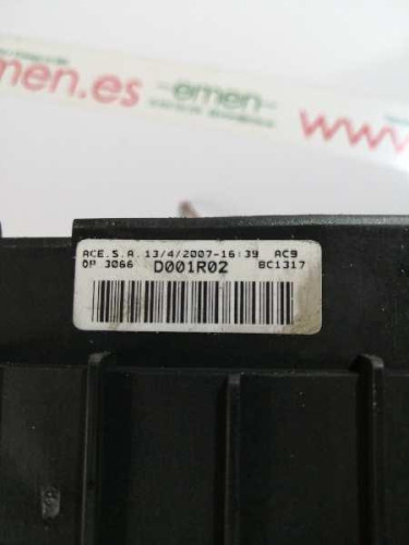  CAJA RELES / FUSIBLES SEAT LEON (1P1) 