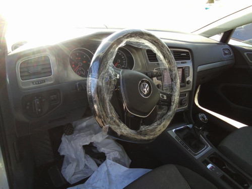 VOLKSWAGEN GOLF VII (5G1/BE1) — vehículo donante para recambios 