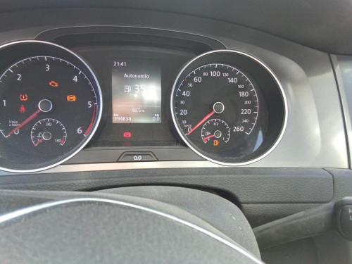 VOLKSWAGEN GOLF VII (5G1/BE1) — vehículo donante para recambios 