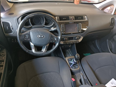 KIA RIO (UB)