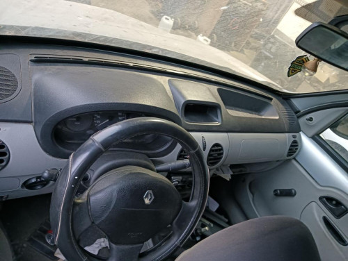 RENAULT KANGOO I (F/KC0) — vehículo donante para recambios 