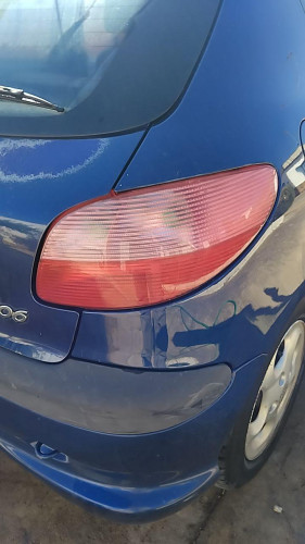 PILOTO TRASERO DERECHO Peugeot 206 (1998->) Peugeot 206 (1998->) 
