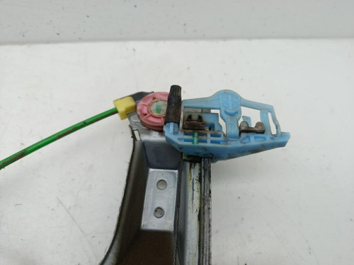 ELEVALUNAS DELANTERO DERECHO Opel CORSA D 