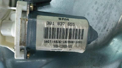 ELEVALUNAS DELANTERO IZQUIERDO, VOLKSWAGEN, PASSAT BERLINA (3B2)