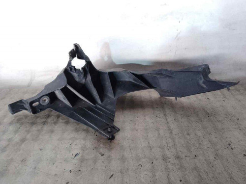 SOPORTE FARO IZQUIERDO AUDI A1 (8X1) 