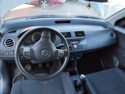SUZUKI SWIFT BERLINA (RS/MZ)