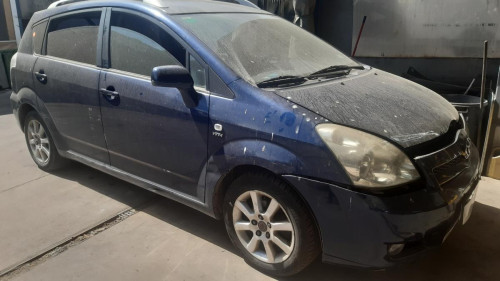  TOYOTA COROLLA VERSO (R1) 