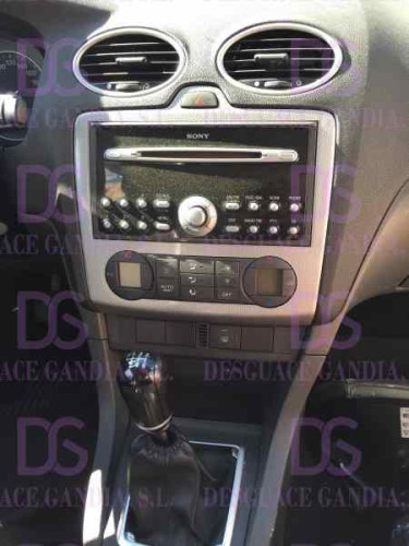  FORD FOCUS BERLINA (CAP) 