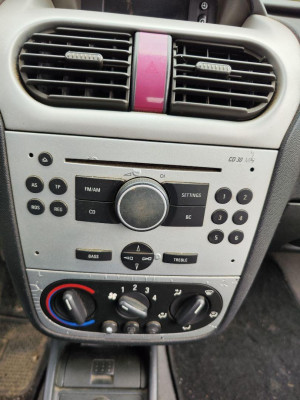 SISTEMA AUDIO / RADIO CD