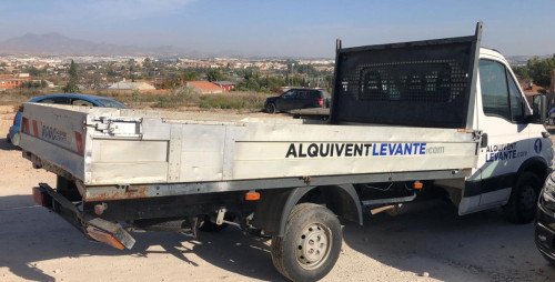 IVECO DAILY CAMIÓN/VOLQUETE — автомобиль-донор на запчасти 