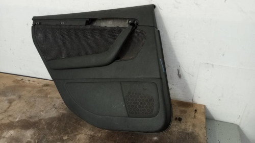 GUARNECIDO PUERTA TRASERA IZQUIERDA Audi A3 SPORTBACK (8PA) 