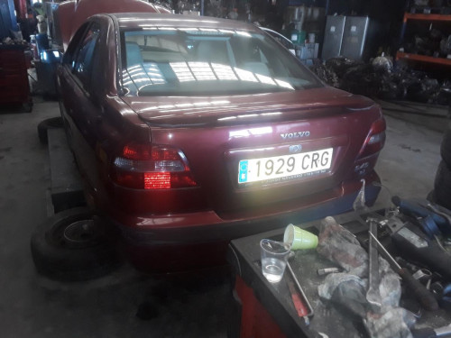 VOLVO S40 BERLINA 