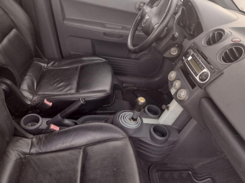 ENGANCHE CINTURON DELANTERO IZQUIERDO Mitsubishi COLT CZ3 BERL. 5 (Z30A) 