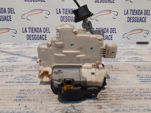  CERRADURA PUERTA DELANTERA DERECHA 