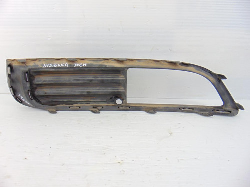  REJILLA PARAGOLPES DERECHA OPEL INSIGNIA BERLINA 