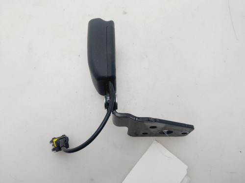ENGANCHE CINTURON TRASERO DERECHO Citroen C4 BERLINA 