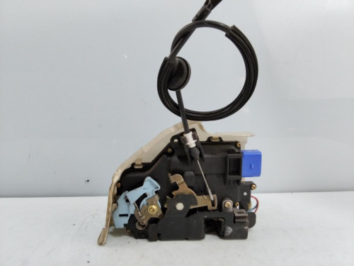 CERRADURA PUERTA DELANTERA IZQUIERDA Volkswagen GOLF V (1K1)(10.2003) 