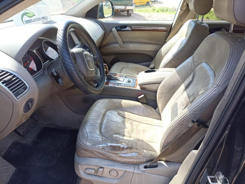 AUDI Q7 (4L) — vehículo donante para recambios 