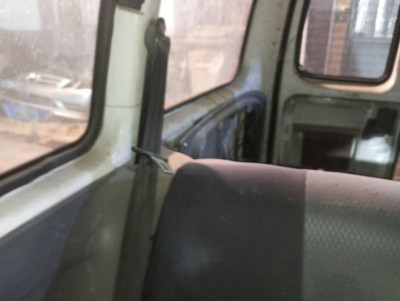 CINTURON SEGURIDAD TRASERO DERECHO