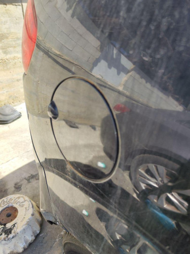 TAPA EXTERIOR COMBUSTIBLE SEAT ALTEA (5P1) 