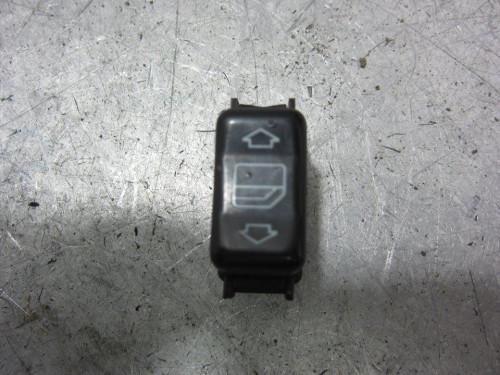 MANDO ELEVALUNAS TRASERO DERECHO Mercedes-Benz CLASE 124 (BM 124) BERLINA 