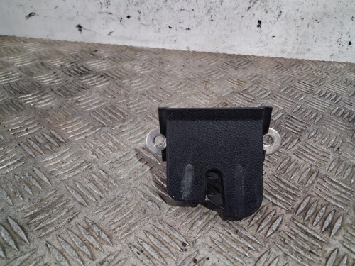 CERRADURA MALETERO / PORTON 