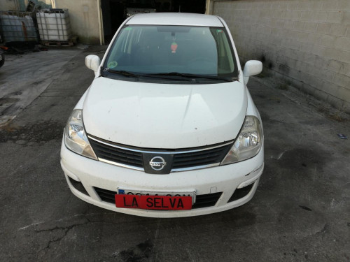 NISSAN TIIDA (C11X/SC11X) — vehículo donante para recambios 