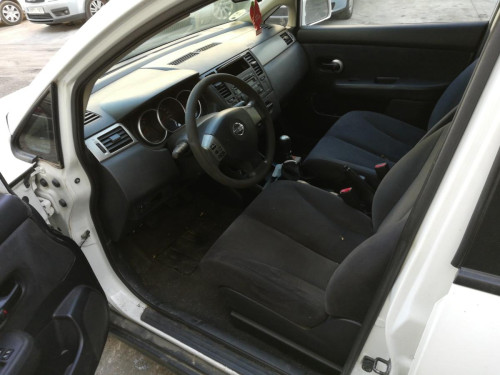 NISSAN TIIDA (C11X/SC11X) — vehículo donante para recambios 