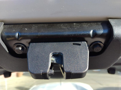 CERRADURA MALETERO / PORTON Peugeot 208 (01.2012->)