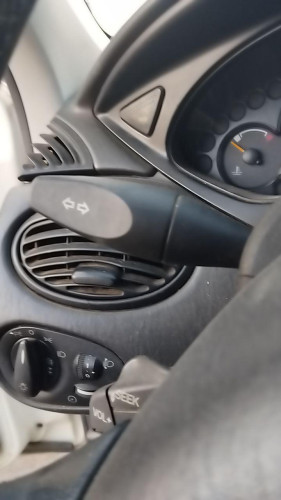 MANDO INTERMITENTES Ford Focus Familiar (CAK)(1998->) Ford Focus Familiar (CAK)(1998->) 