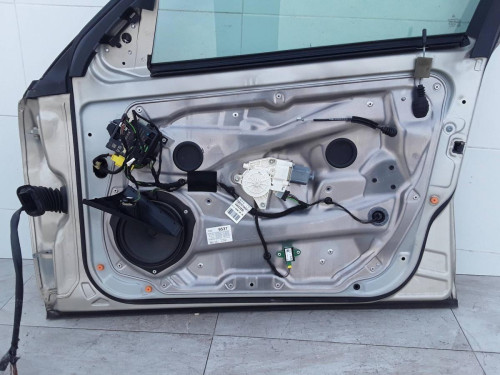 PUERTA DELANTERA DERECHA MERCEDES-BENZ CLASE C (BM 204) BERLINA 