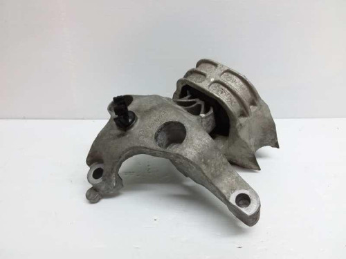 SOPORTE MOTOR DERECHO Dacia SANDERO II 