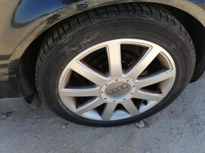 AUDI A4 BERLINA (8E)