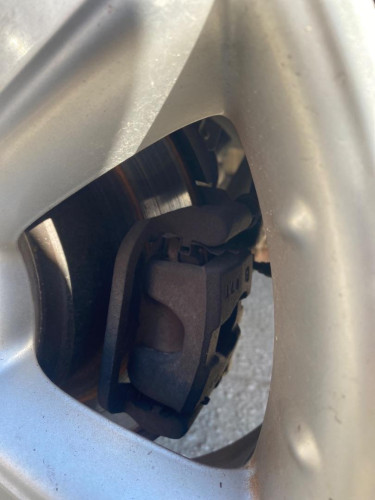 PINZA DE FRENO TRASERA IZQUIERDA Nissan QASHQAI (J10) 