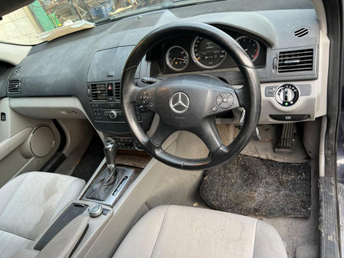 MERCEDES-BENZ CLASE C (BM 204) BERLINA — vehículo donante para recambios 